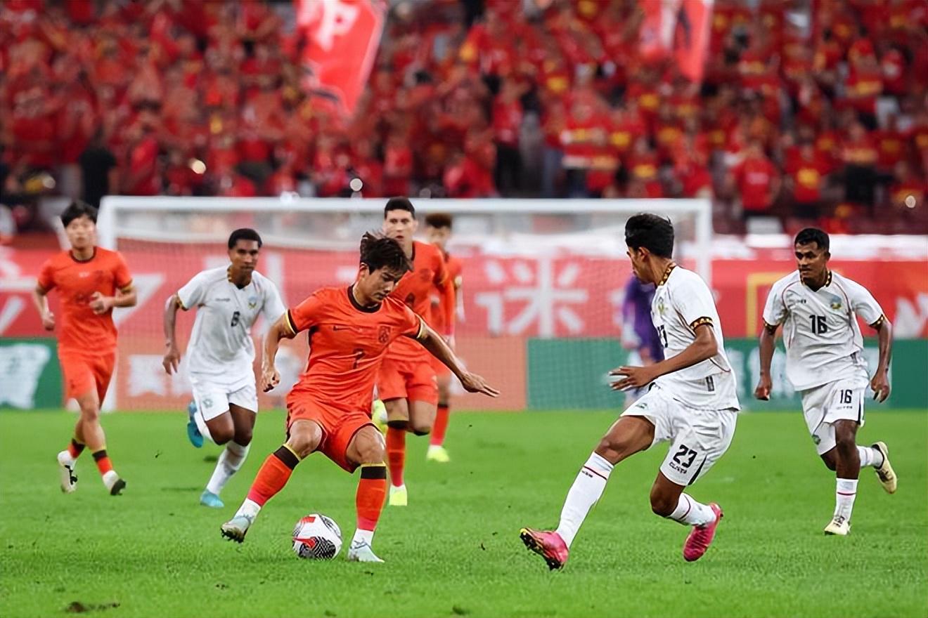 菜鸡在菜地踢球，U22国足菜到让宋凯“慌了”！安东尼奥跌落神坛